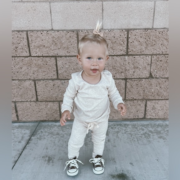 Clover + Bear Ribbed Set - Picture 2 of 5